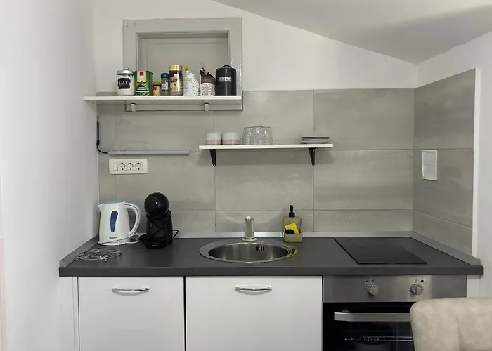 Grey Old Town Apartman *