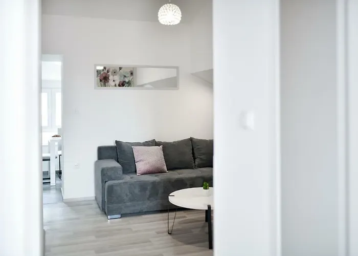 Grey Old Town Apartman *