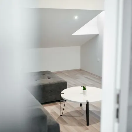 Grey Old Town ザダル