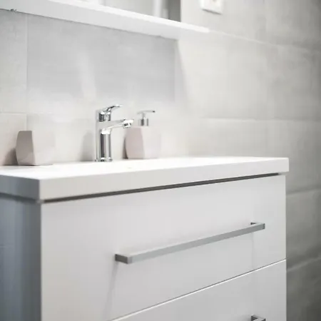 Grey Old Town アパート