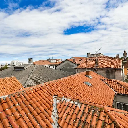 Grey Old Town ザダル